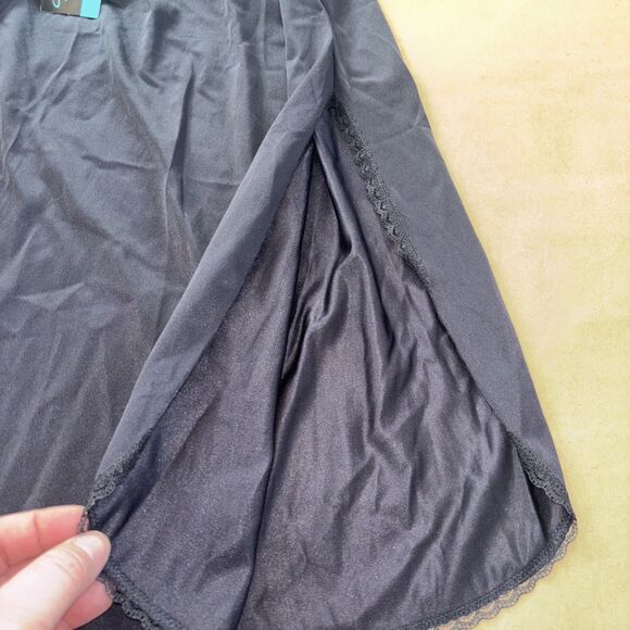 Vanity Fair Half Slip Womens Size XL Black Nylon Lace Trim Side Slit 24” - Picture 3 of 5